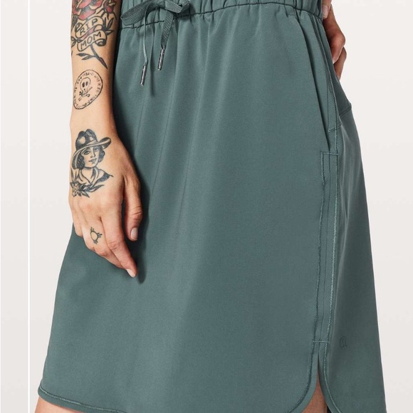 Lululemon on the fly drawstring skirt grey/green size 4 - Picture 4 of 12